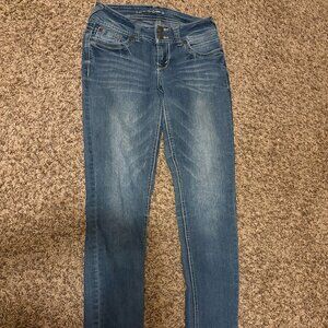 Wallflower Straight Leg Jeans 5 Light Blue Denim Wide Waistband 5 Pockets Button